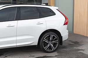Volvo  XC60 T6 R-Design AWD