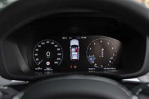 Volvo  XC60 T6 R-Design AWD