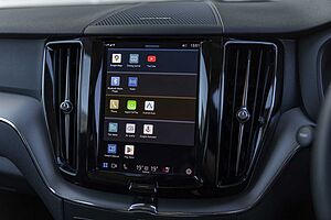 Volvo  XC60 Recharge Plus, T8 AWD Plug-in hybrid, Electric/Petrol, Dark