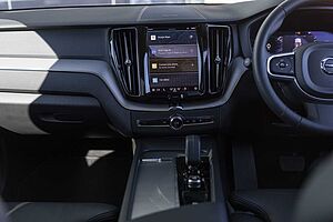 Volvo  XC60 Recharge Plus, T8 AWD Plug-in hybrid, Electric/Petrol, Dark