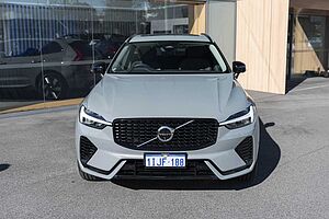 Volvo  XC60 Recharge Plus, T8 AWD Plug-in hybrid, Electric/Petrol, Dark